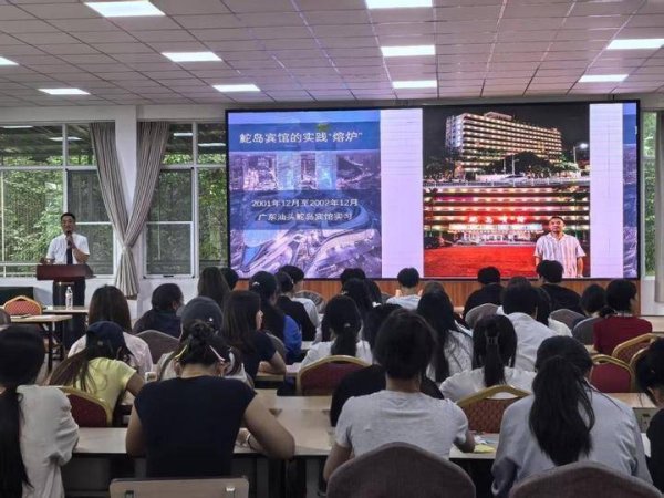 贝盈网 贵州文旅职院2位优秀毕业生回校解码成长“密钥”